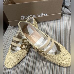 Dolce Vita Women's Cream Crochet Flats